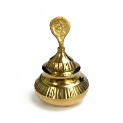 Aatm Brass Handicraft Round Kumkum Box (6.8 cm, 30g) | Brass Pooja Roli Chawal Chandan Haldi Kumkum Sindoor Dabbi | Traditional Puja Dibbi for Daily Use & Mandir